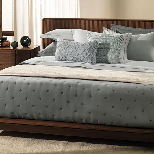 Juego de Cama Tamaño Queen de 200 Hilos con Bordado Juno