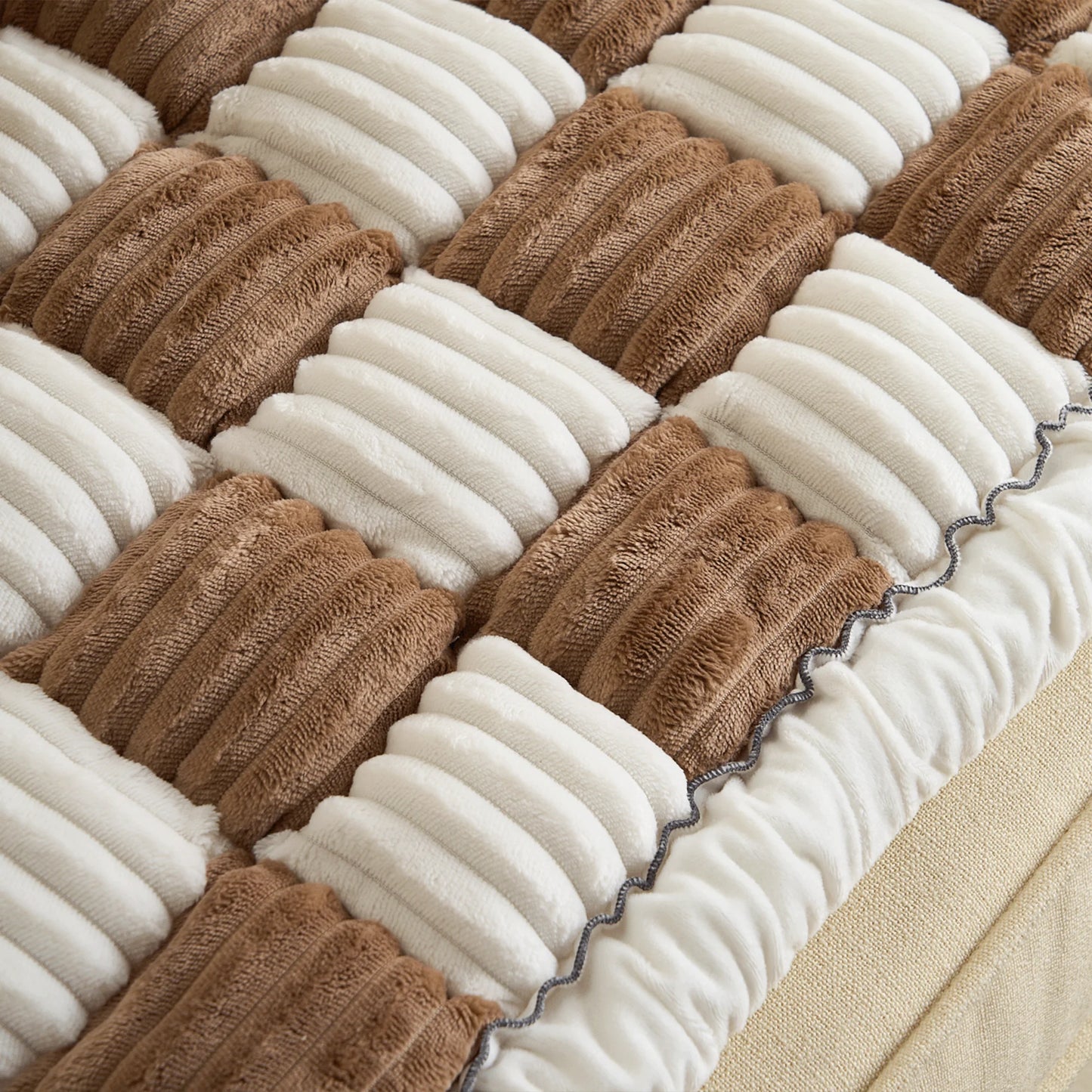 Funda de sofá a cuadros Fuzzy Cream